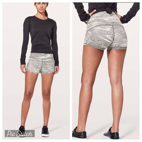 Lululemon In Movement Short *Everlux 2.5"
Swerve Vapor Metal Grey - Picture 13 of 14